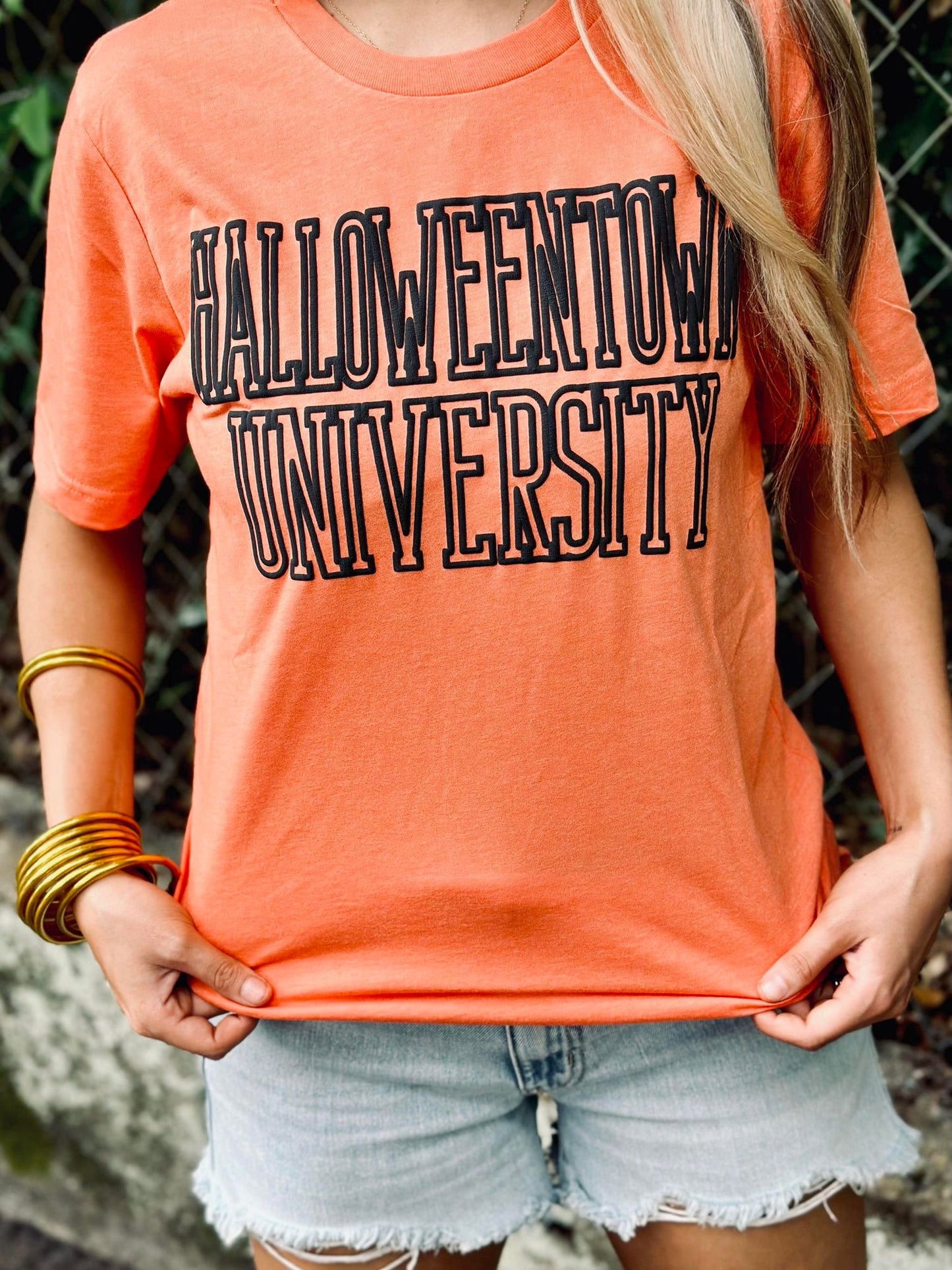 HALLOWEENTOWN UNIVERSITY VARSITY OUTLINE PUFF TEE
