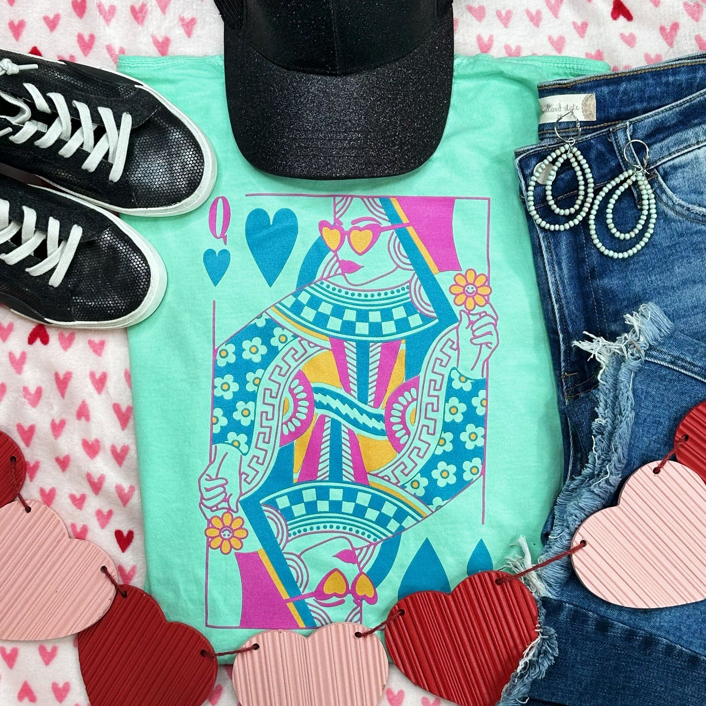 Queen of Hearts Tee