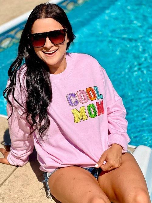 COOL MOM MULTI COLOR MONOCHROME PATCH SWEATSHIRT