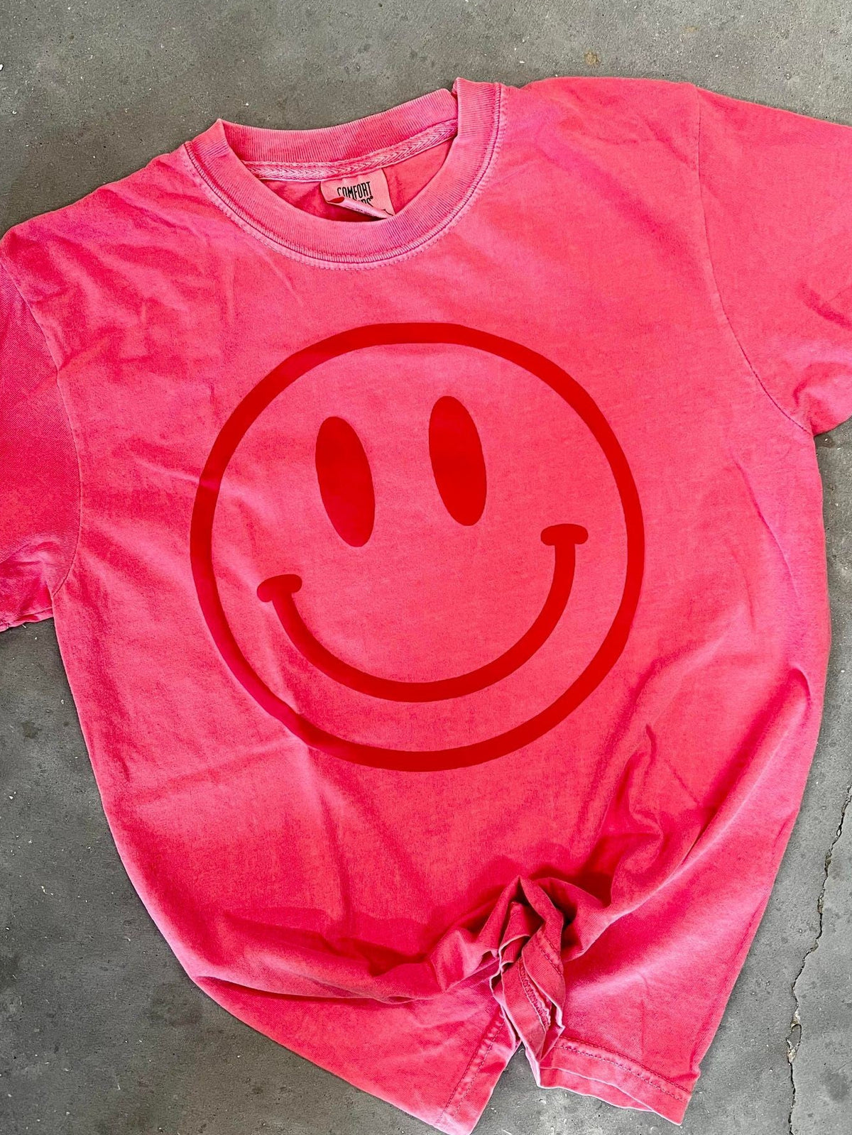 HAPPY PUFF VINYL GRAPHIC | Comfort Colors