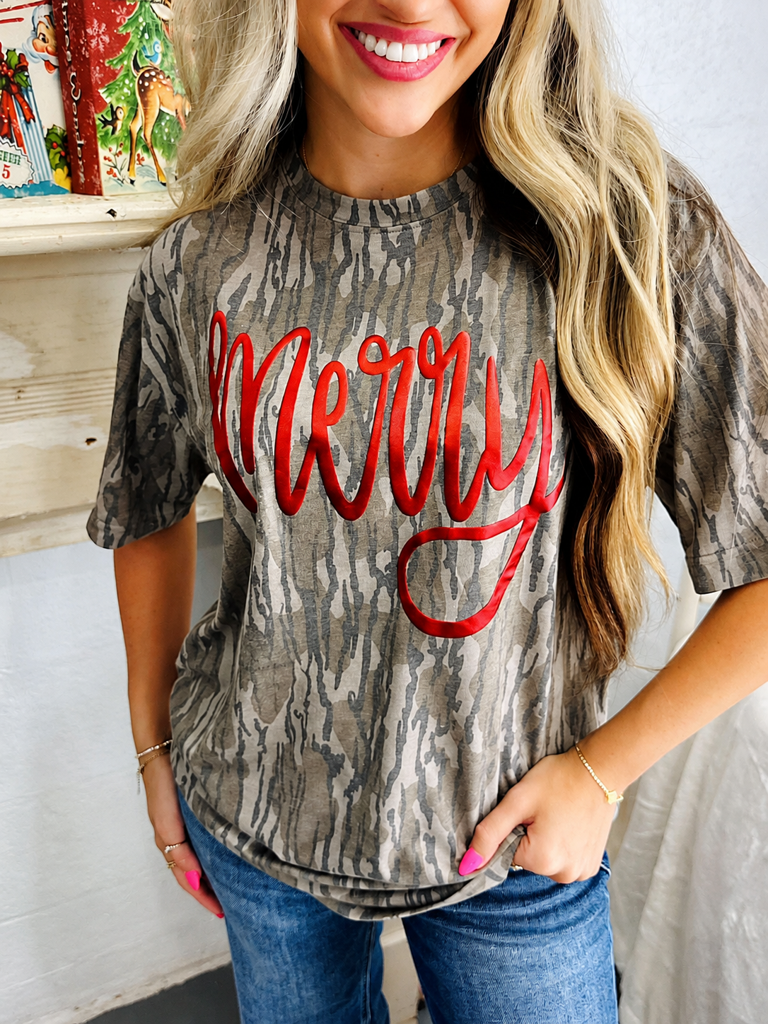 Merry Metallic Puff Mossy Oak Tee | Authentic Bottomland Christmas Tee