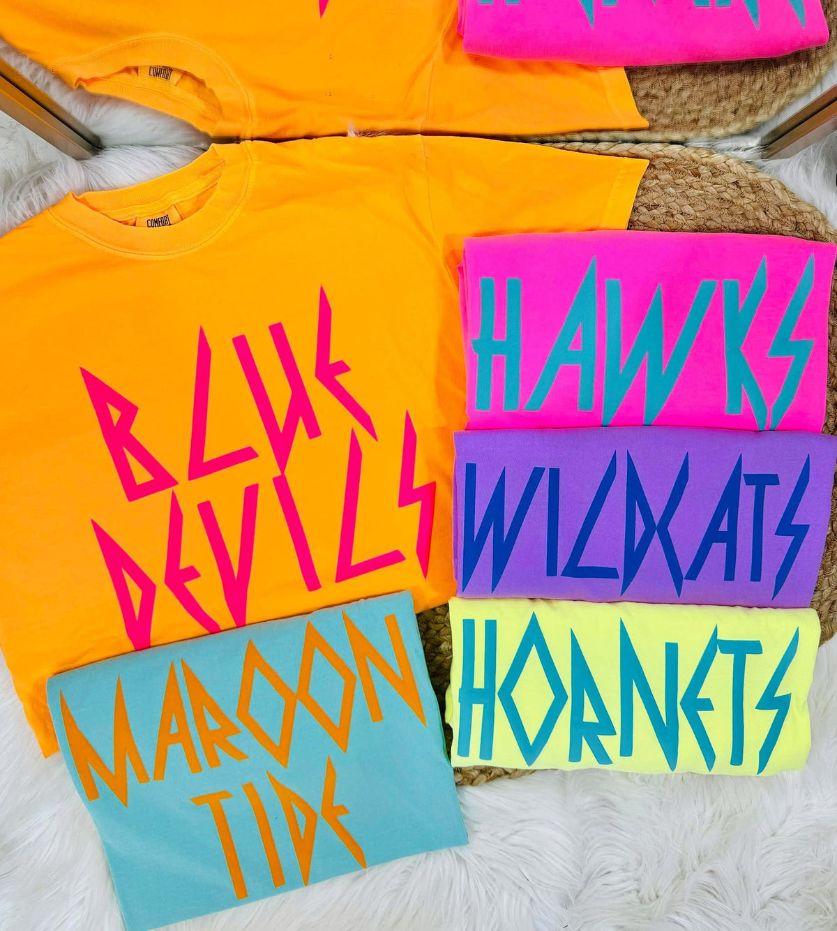 NEON SUMMER MASCOT ROCK AND ROLL PUFF TEE