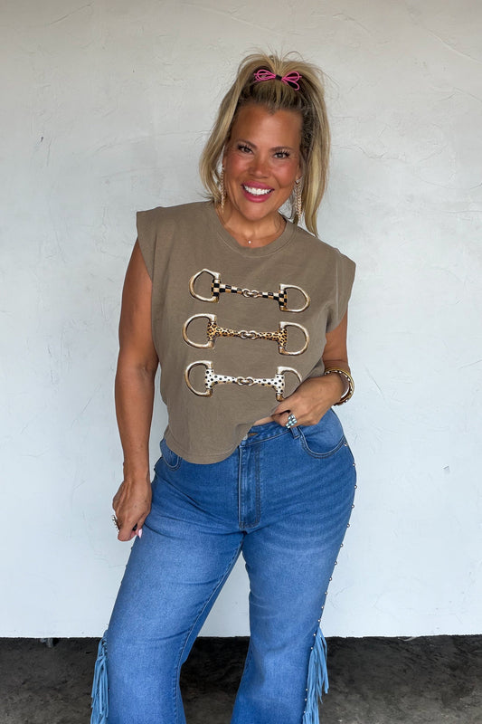 PREORDER- MERRY & WILD GRAPHIC CROPPED TEES