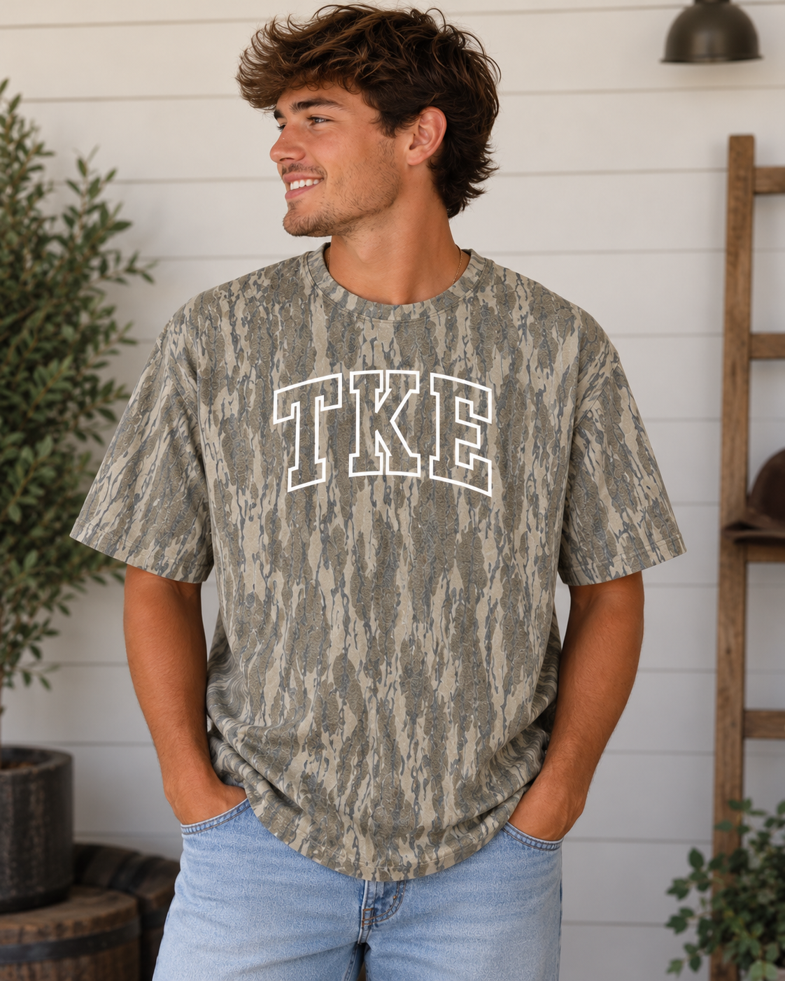 Mossy Oak Bottomland Fraternity Tee | Custom Puff Outline