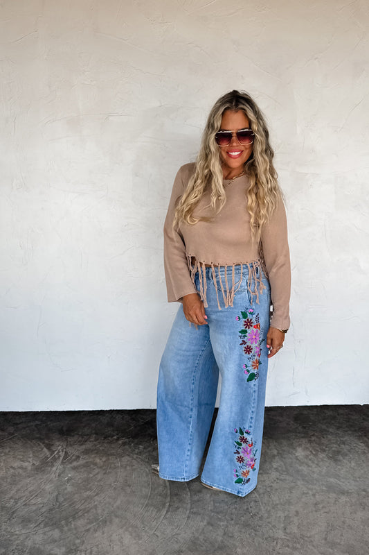 RTS {RESTOCKED} 2ND CUT PREORDER- EVIE FLORAL EMBROIDERED JEANS