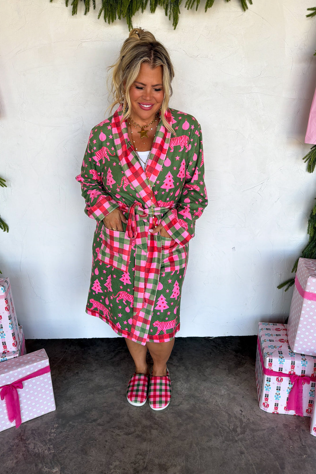 PREORDER- COZY CHRISTMAS SLIPPERS