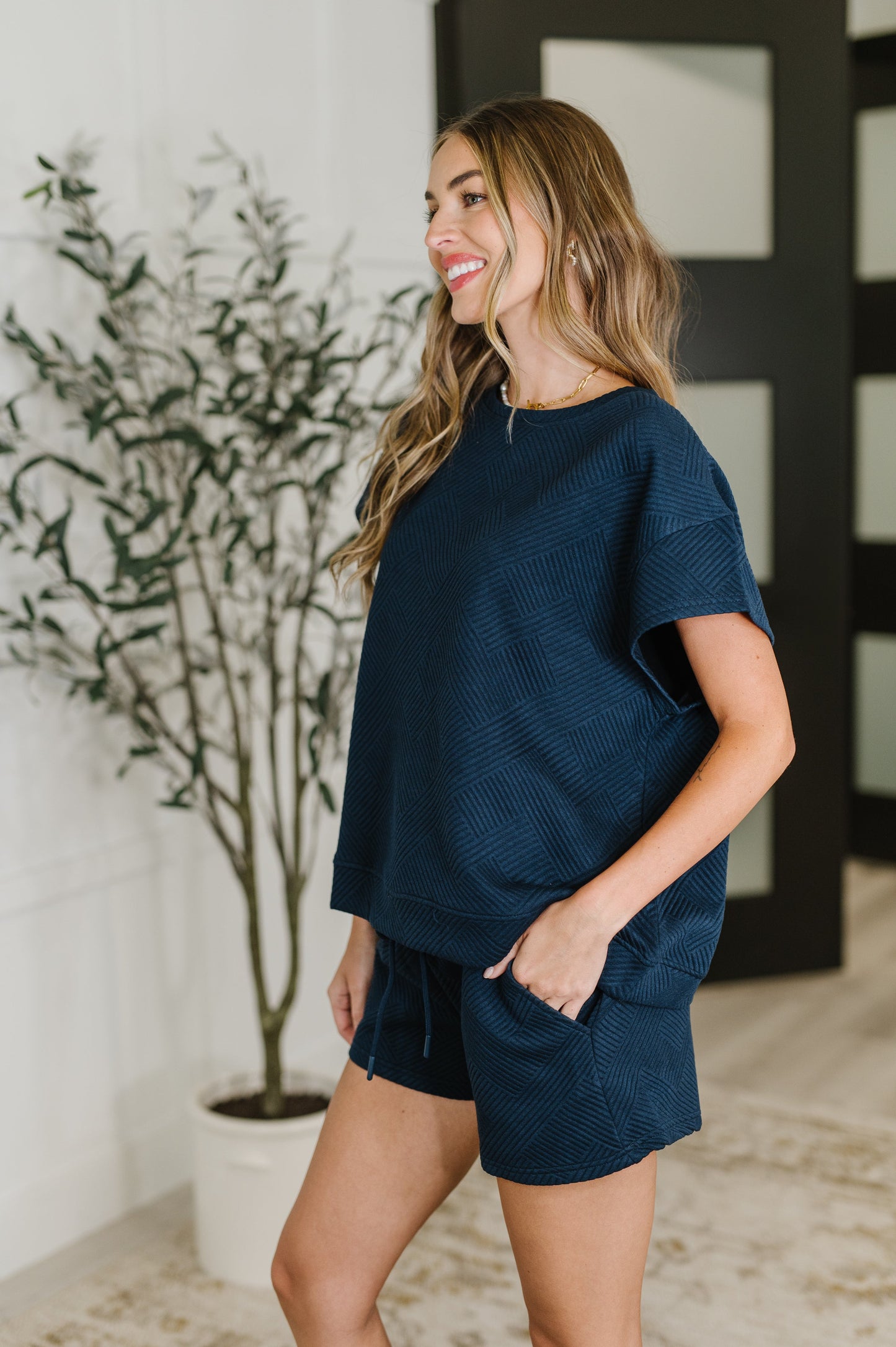 Love on the Loose Quilted Top in Navy