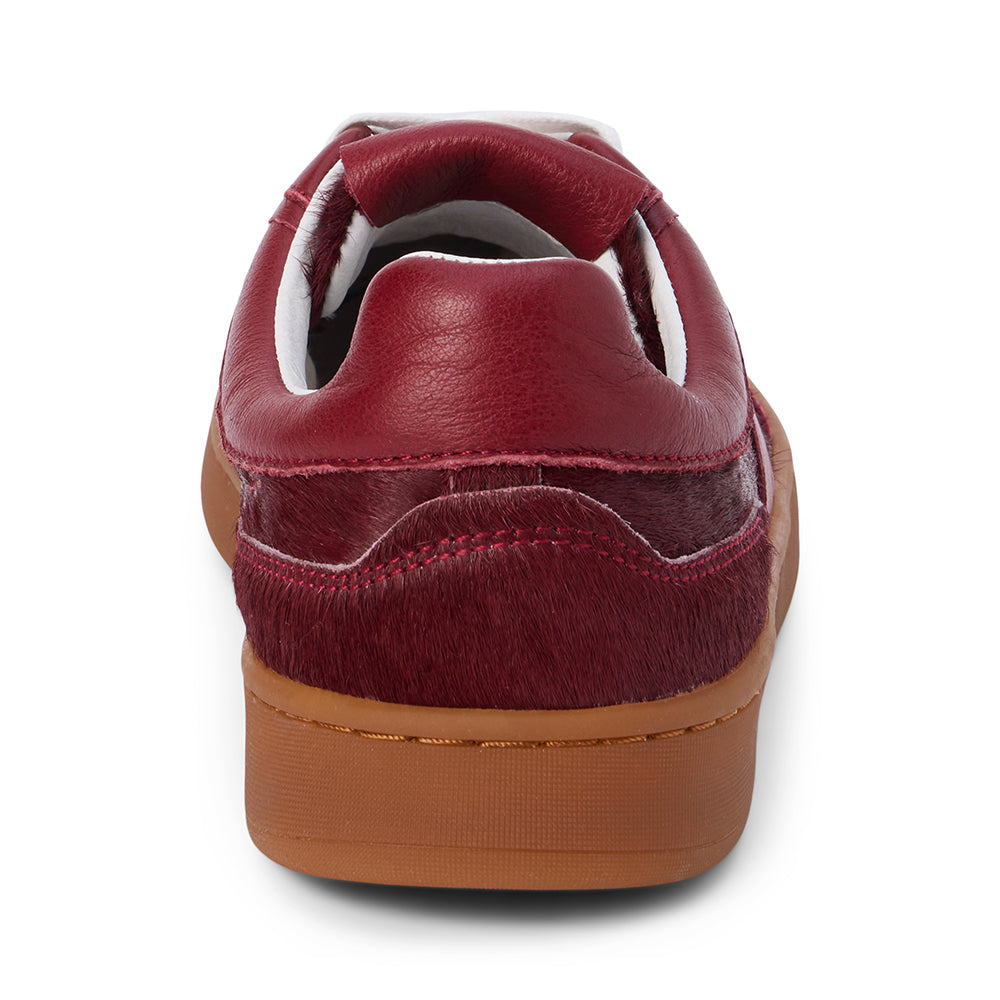 Quincy Low-Top Sneaker