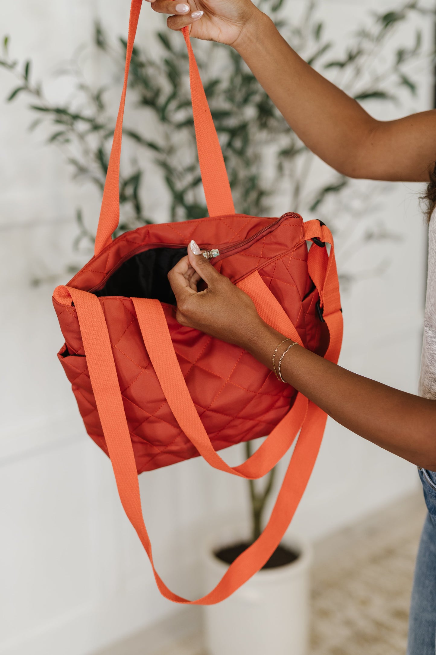 (RTS) There She Goes Bag in Tomato